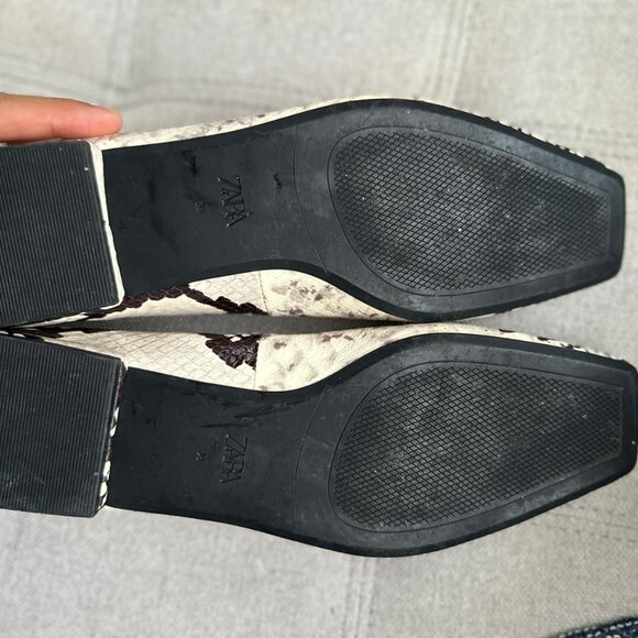 ZARA LEATHER ANIMAL PRINT BALLET FLATS - Picture 6 of 6